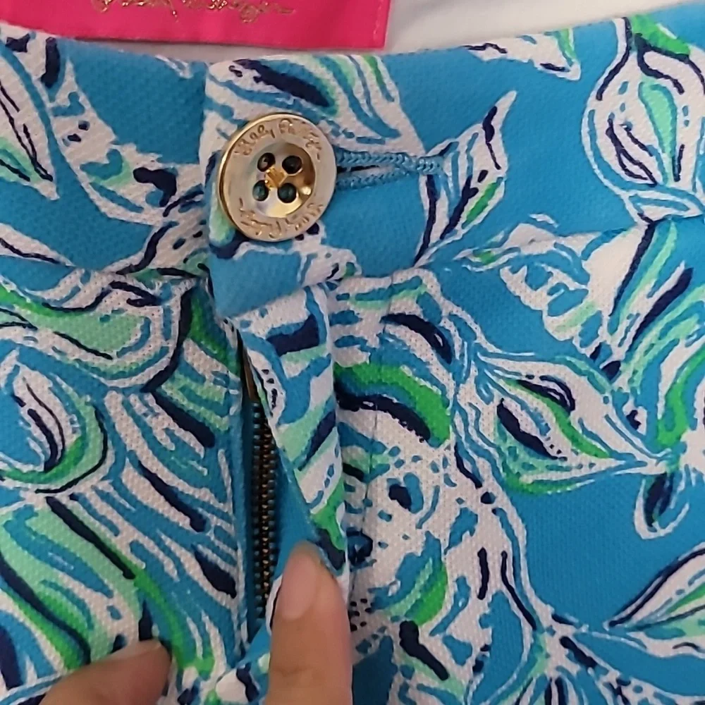 Lilly Pulitzer Blue Floral Print Women’s Shorts